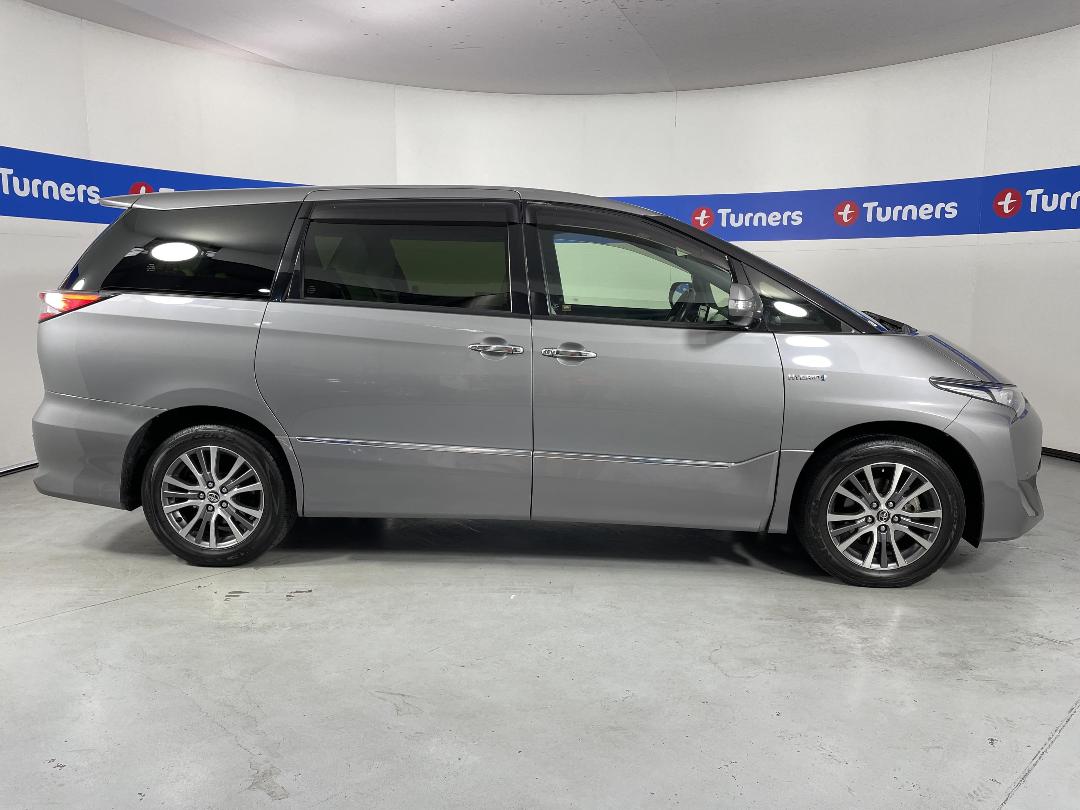 Photo '23' of Toyota Estima