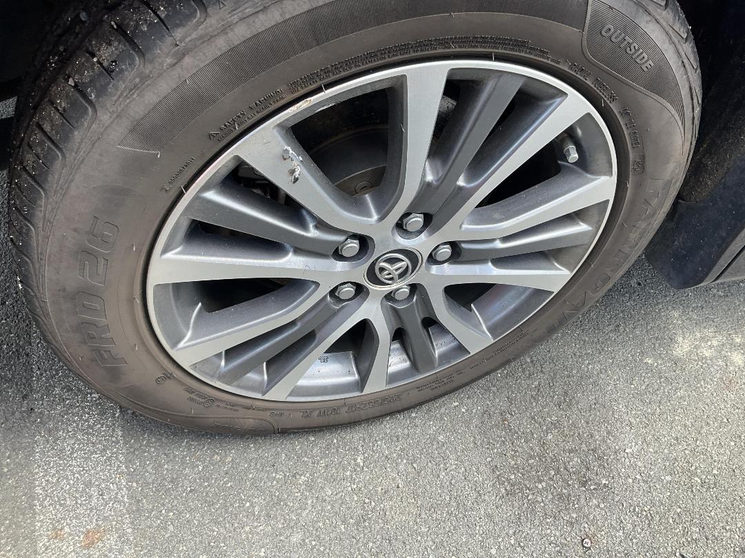 Photo '5' of Toyota Estima Photo '5' of Toyota Estima