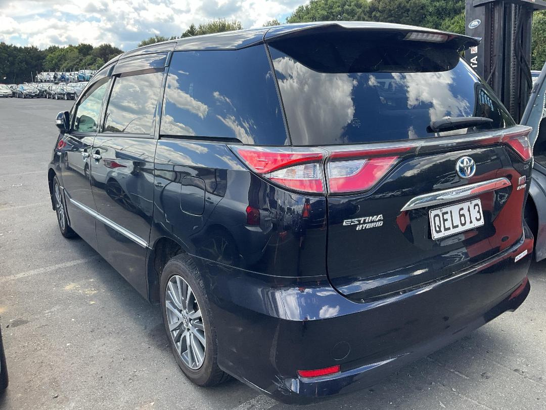 Photo '3' of Toyota Estima Photo '3' of Toyota Estima