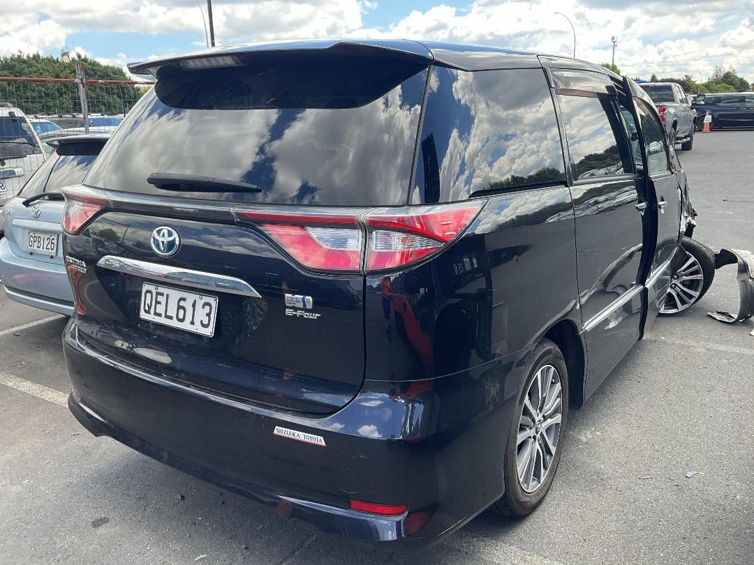 Photo '4' of Toyota Estima Photo '4' of Toyota Estima