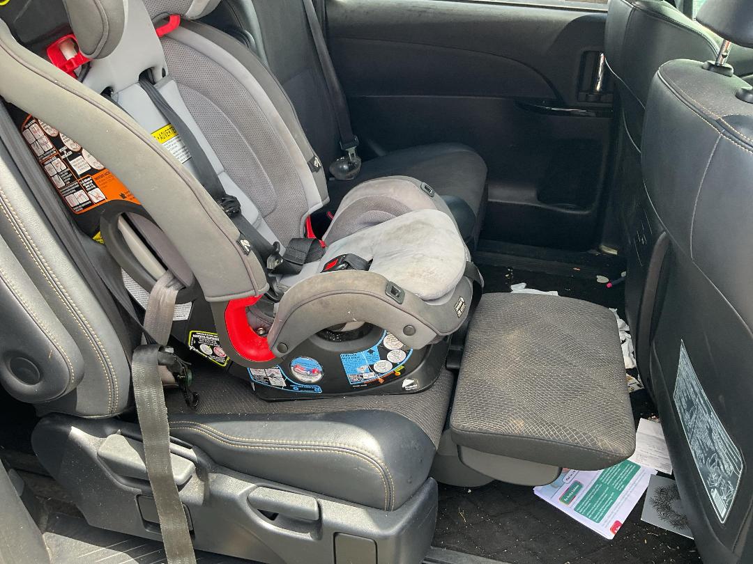 Photo '11' of Toyota Estima Photo '11' of Toyota Estima