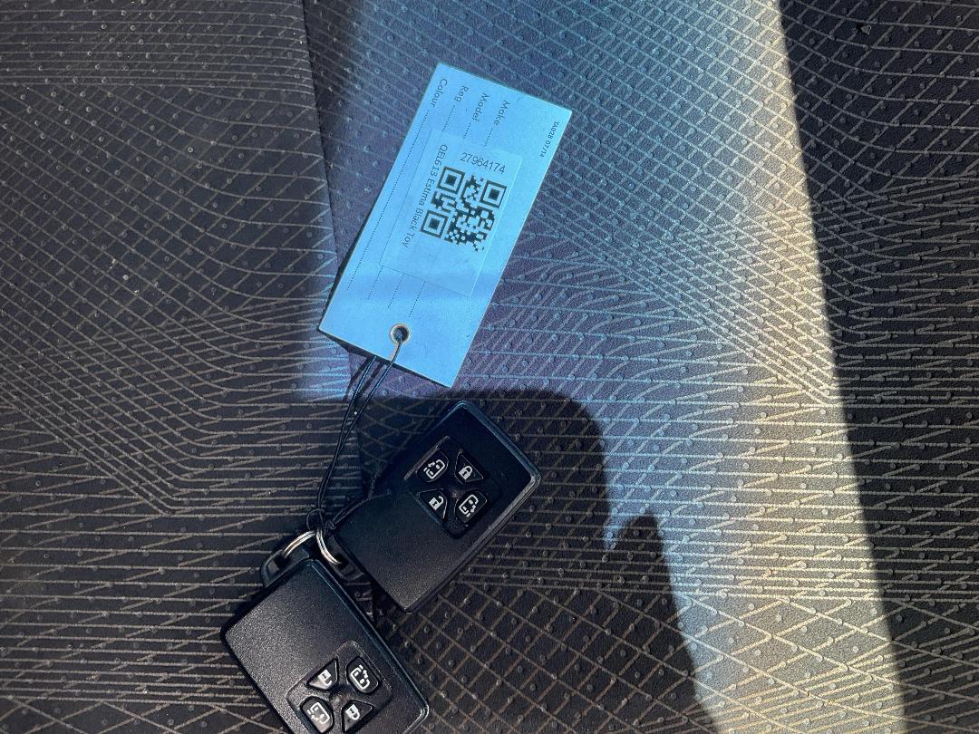 Photo '14' of Toyota Estima Photo '14' of Toyota Estima