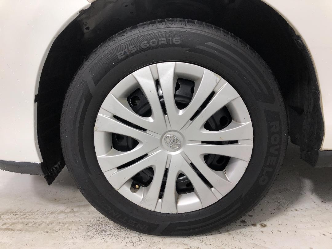 Photo '10' of Toyota Estima Photo '10' of Toyota Estima