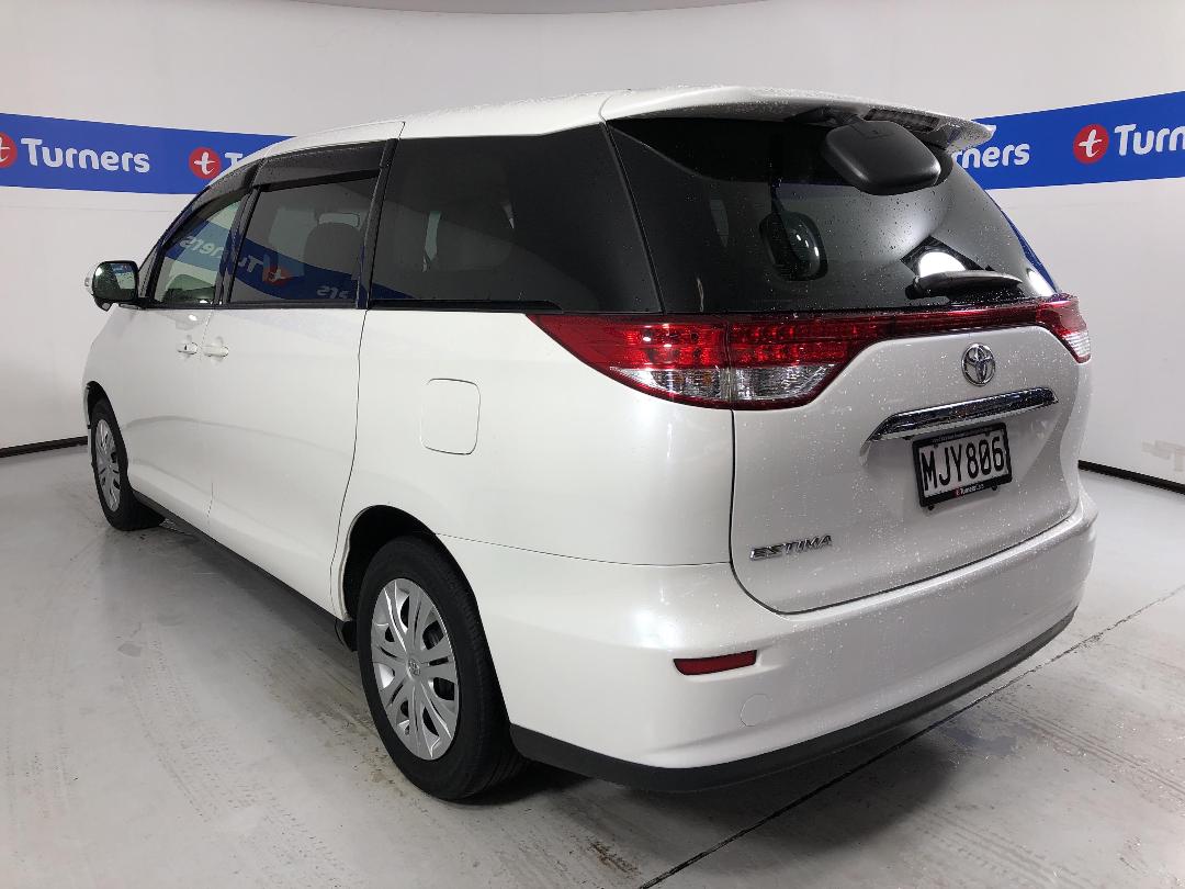 Photo '5' of Toyota Estima Photo '5' of Toyota Estima