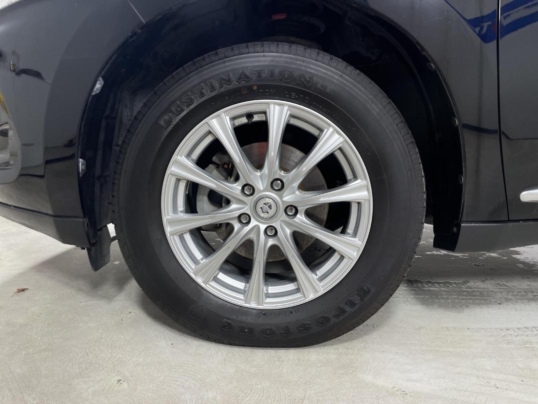 Photo '10' of Toyota Harrier