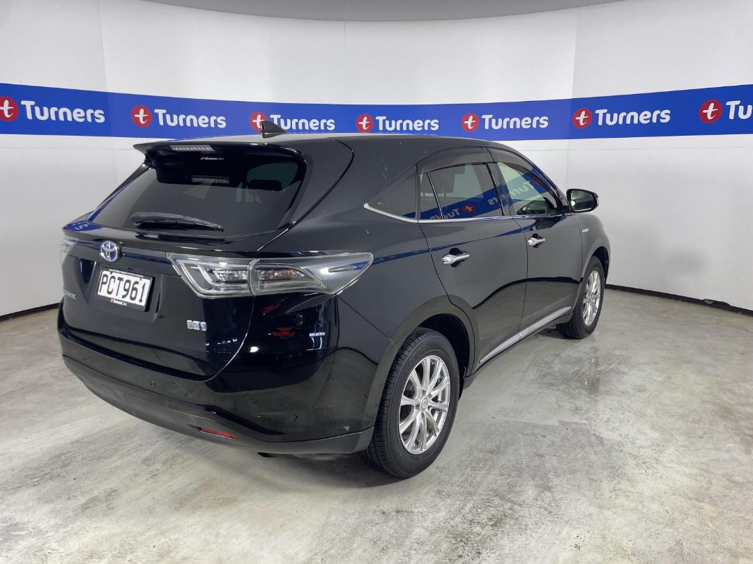 Photo '7' of Toyota Harrier