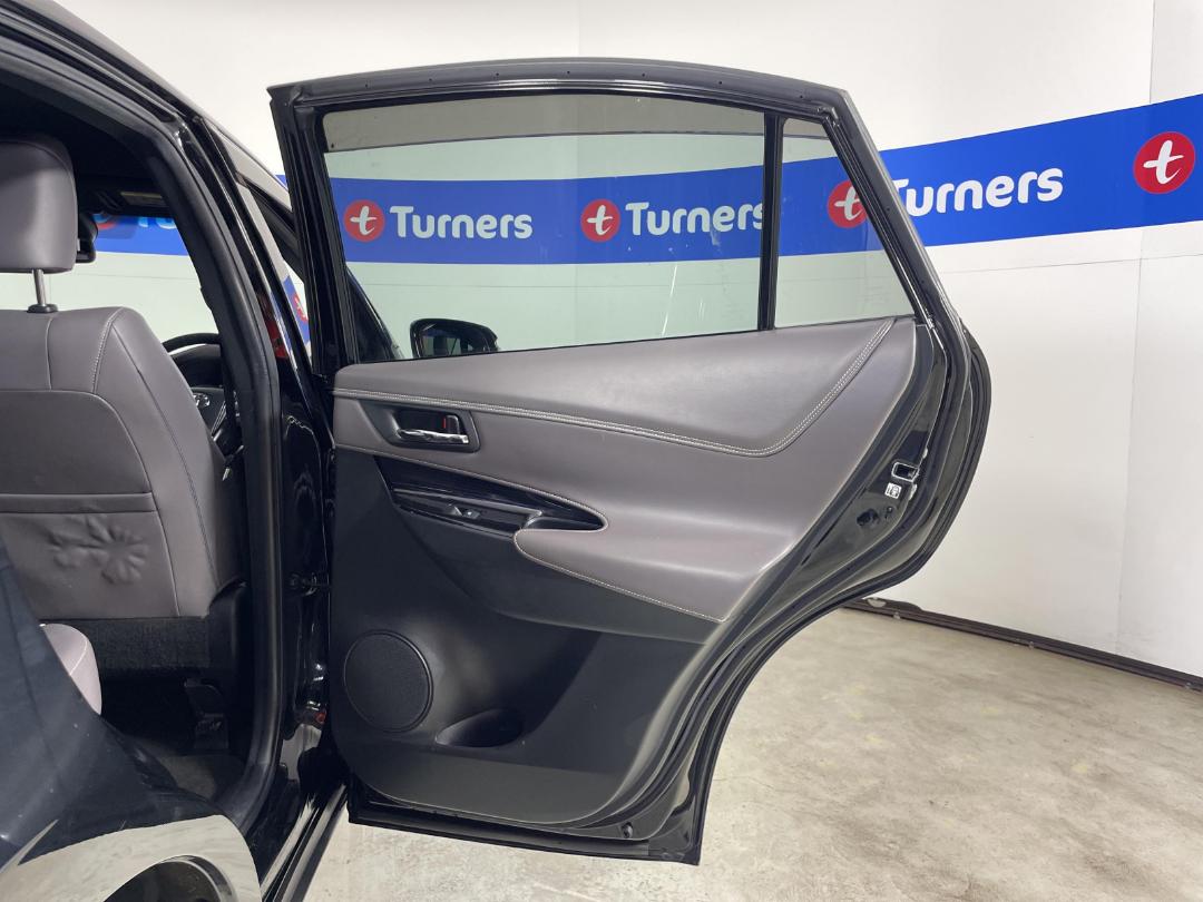 Photo '19' of Toyota Harrier