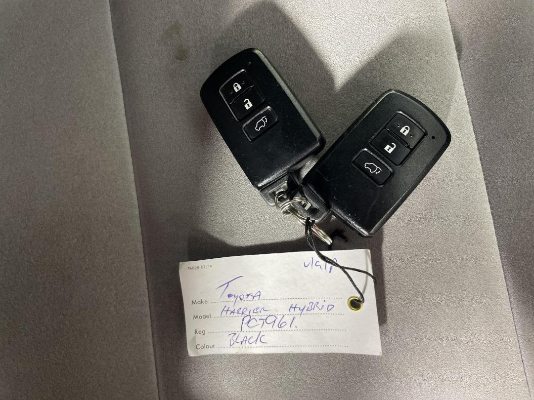 Photo '22' of Toyota Harrier