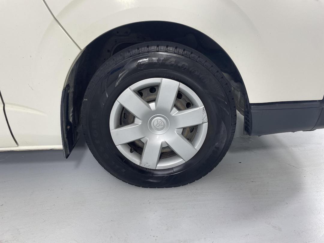 Photo '9' of Toyota Hiace