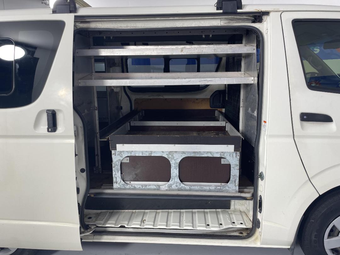 Photo '19' of Toyota Hiace