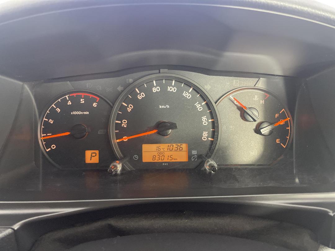 Photo '20' of Toyota Hiace Photo '20' of Toyota Hiace