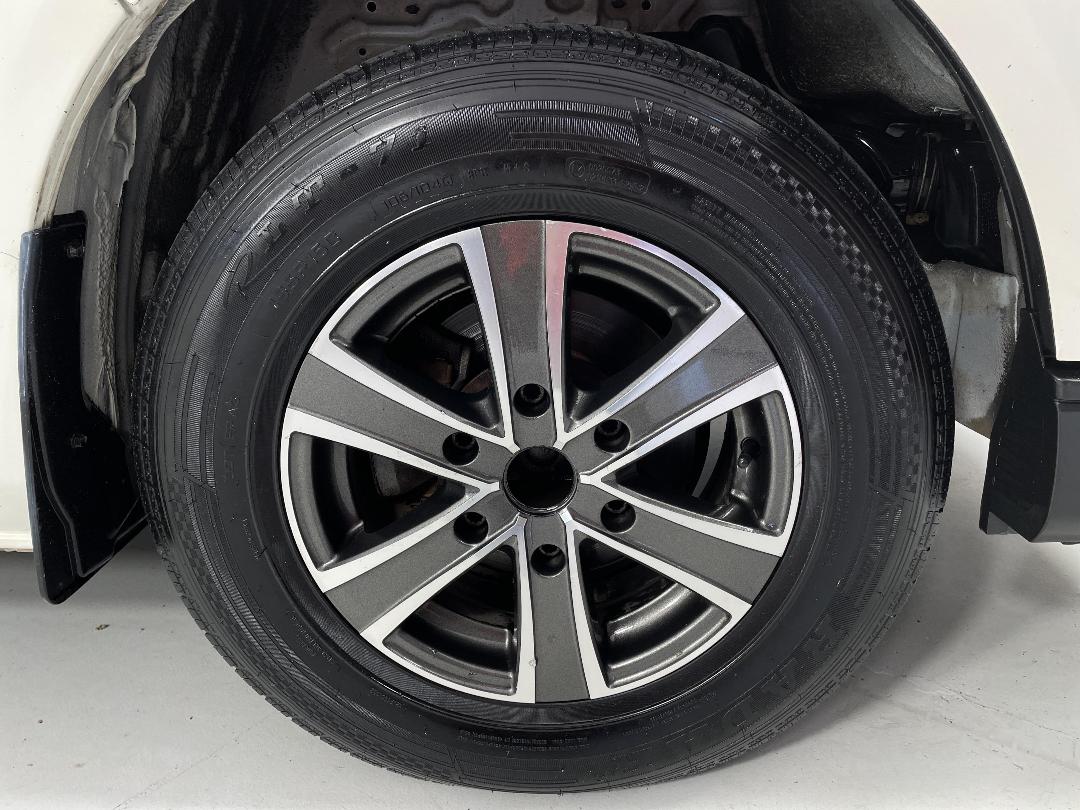 Photo '9' of Toyota Hiace