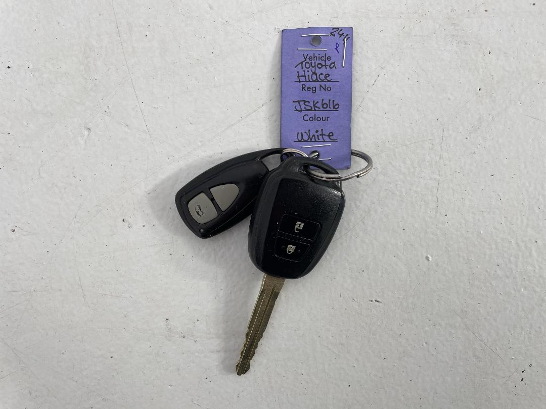 Photo '21' of Toyota Hiace