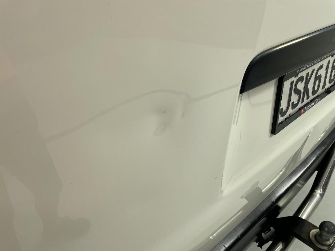 Photo '32' of Toyota Hiace