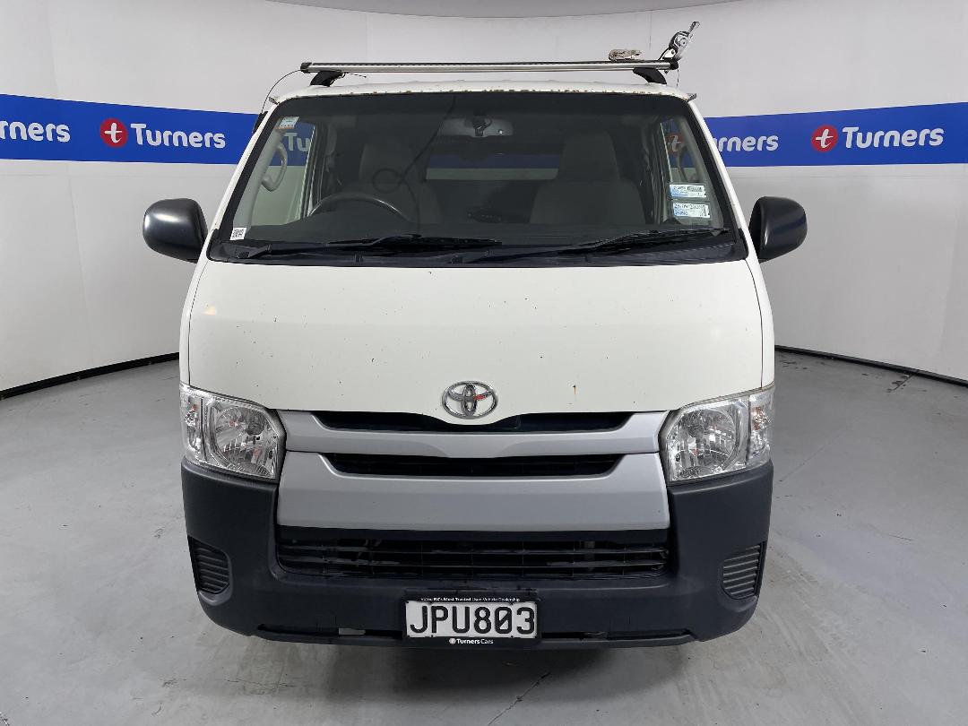 Photo '2' of Toyota Hiace