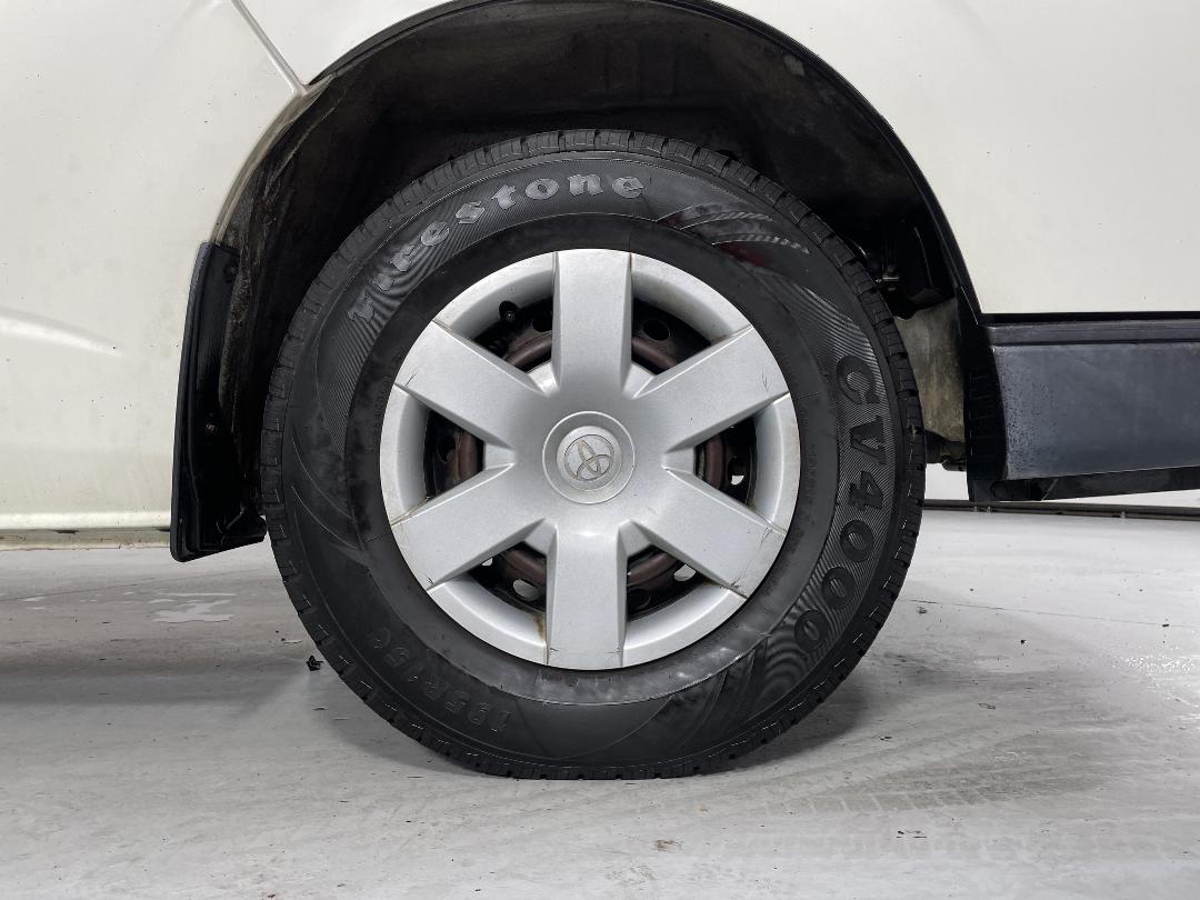 Photo '9' of Toyota Hiace