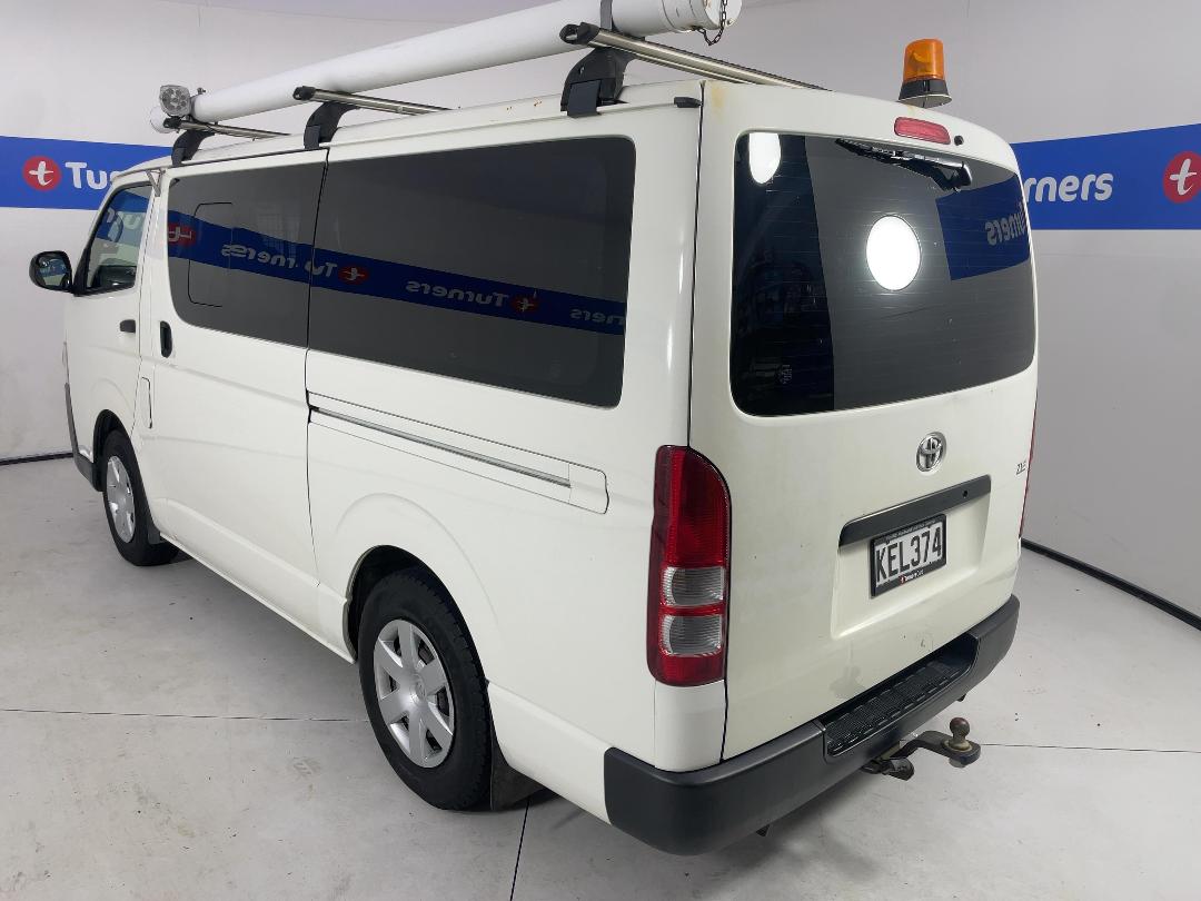 Photo '5' of Toyota Hiace