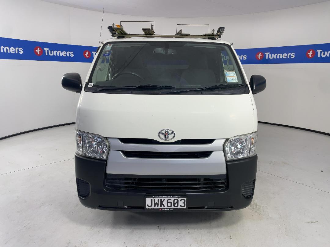 Photo '2' of Toyota Hiace