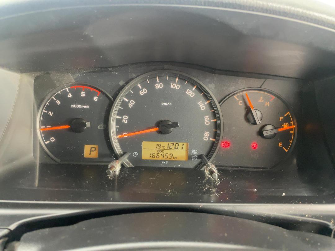 Photo '21' of Toyota Hiace