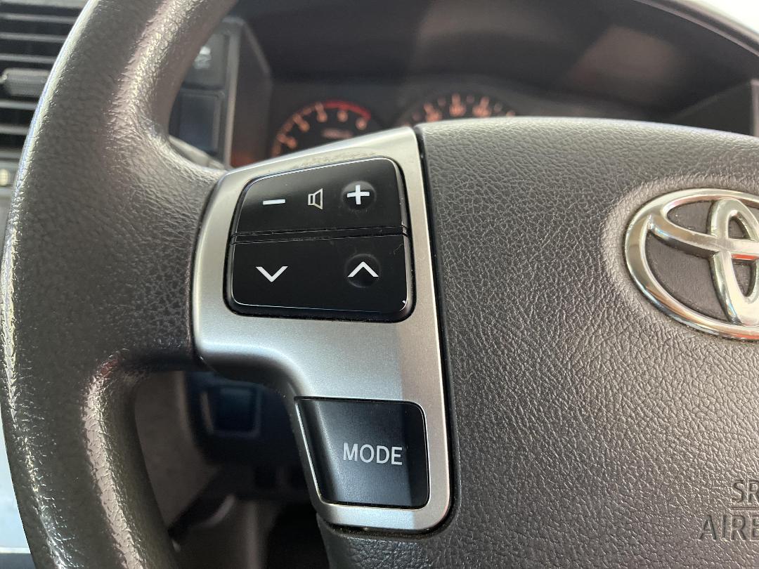 Photo '24' of Toyota Hiace