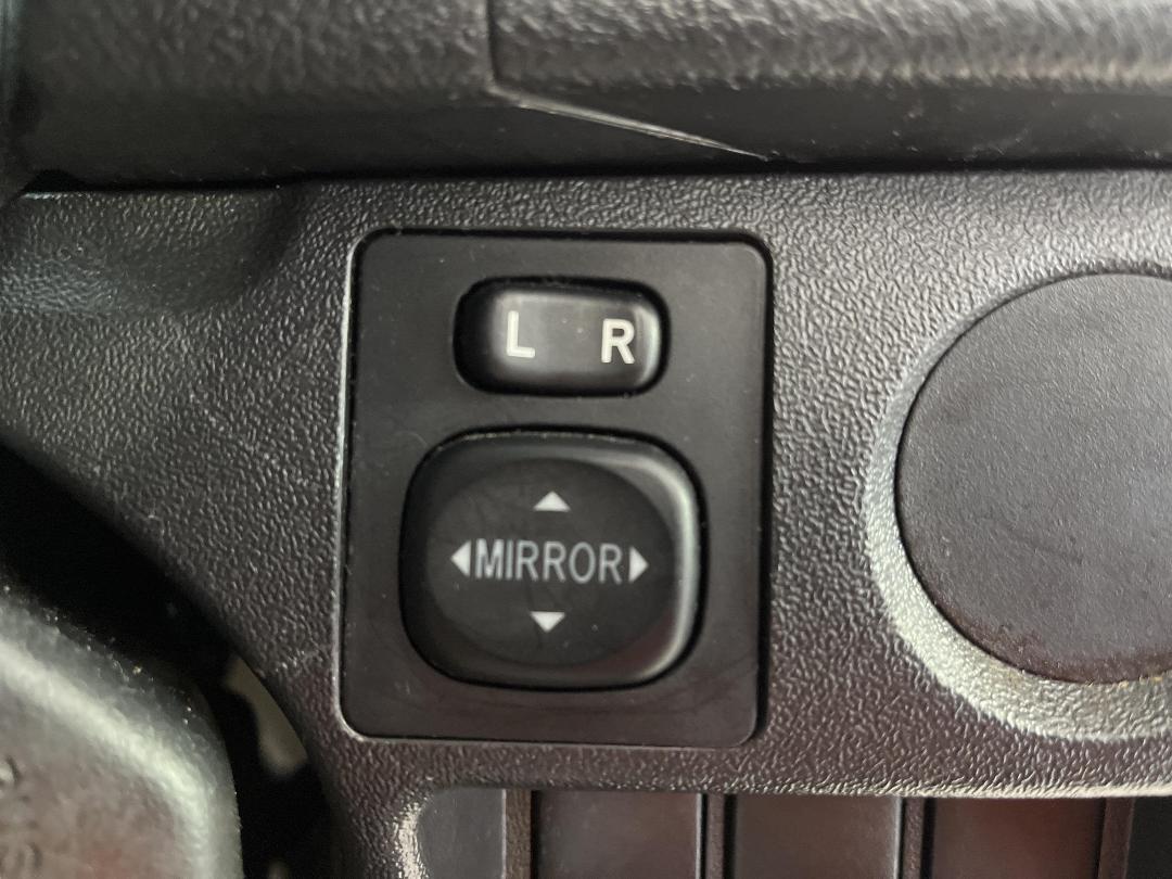 Photo '23' of Toyota Hiace