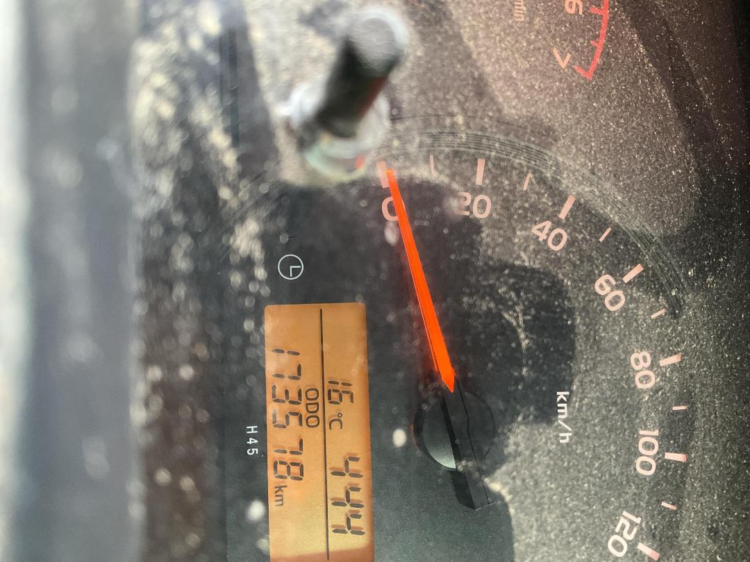 Photo '20' of Toyota Hiace ZL