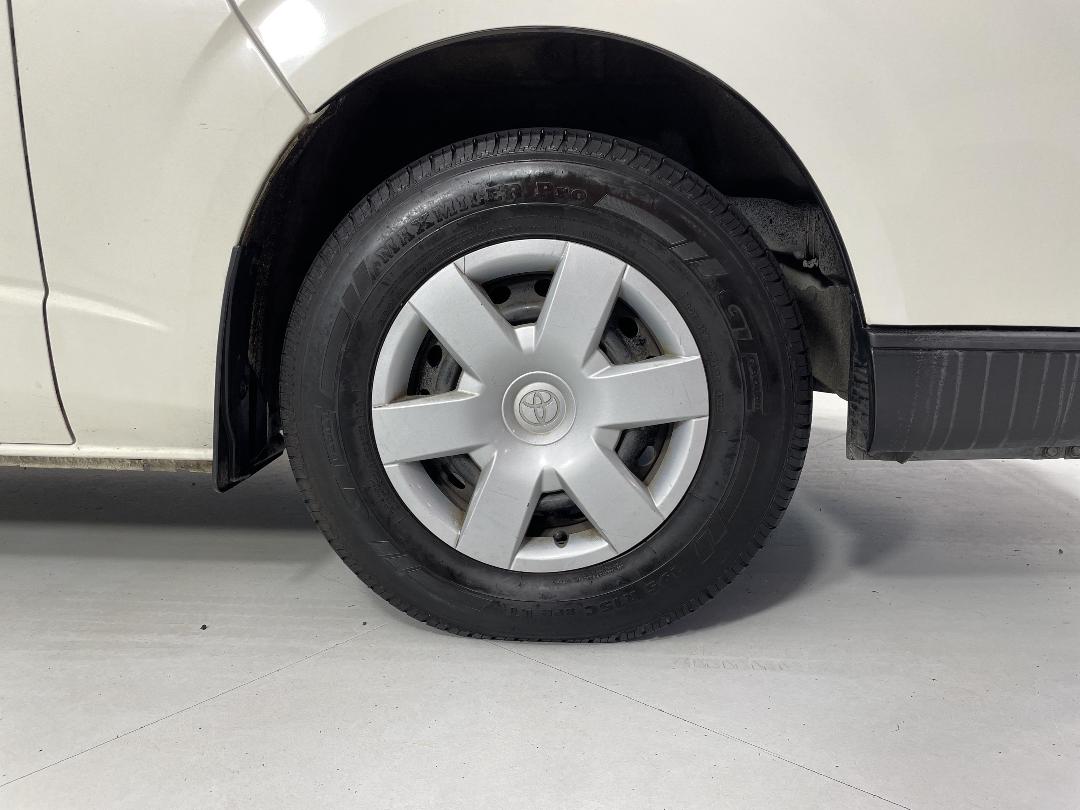 Photo '9' of Toyota Hiace