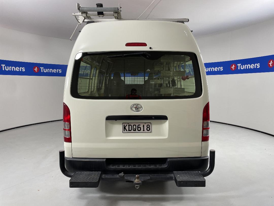 Photo '6' of Toyota Hiace