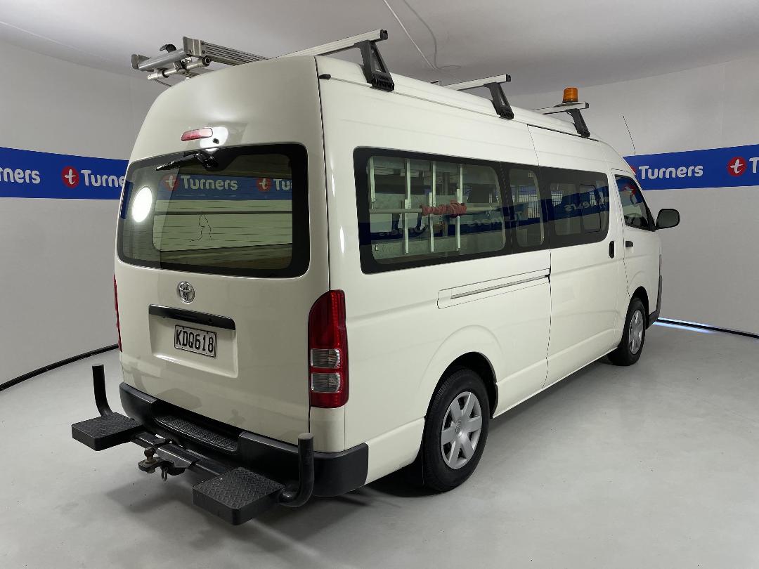 Photo '7' of Toyota Hiace