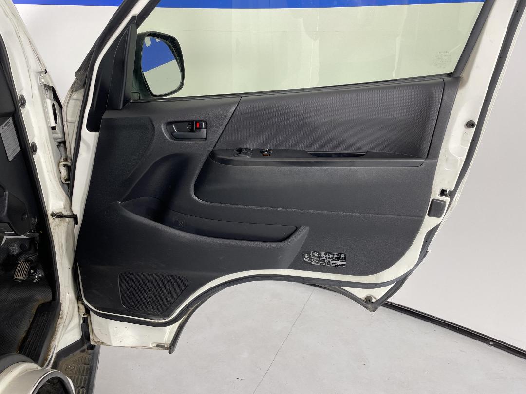 Photo '15' of Toyota Hiace