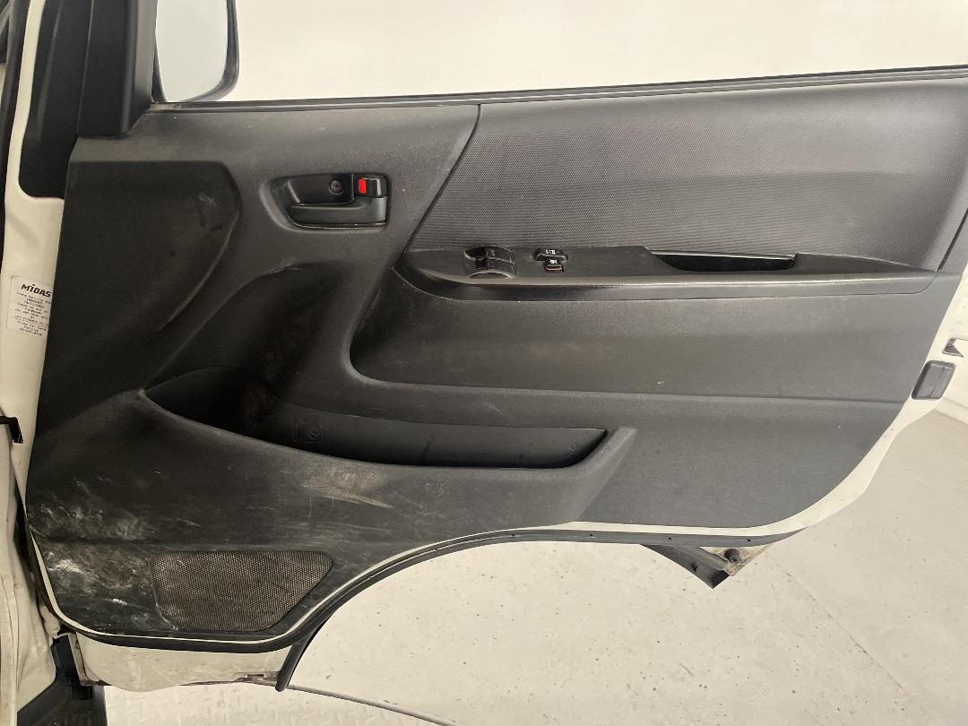 Photo '15' of Toyota Hiace