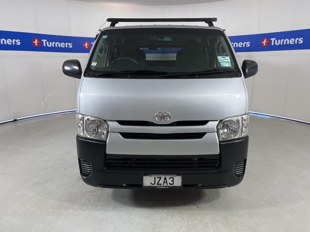 Photo '2' of Toyota Hiace