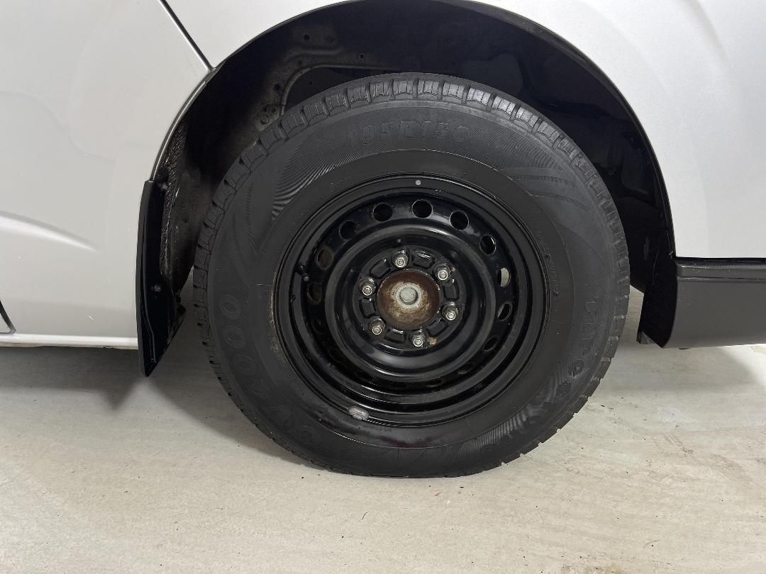 Photo '9' of Toyota Hiace