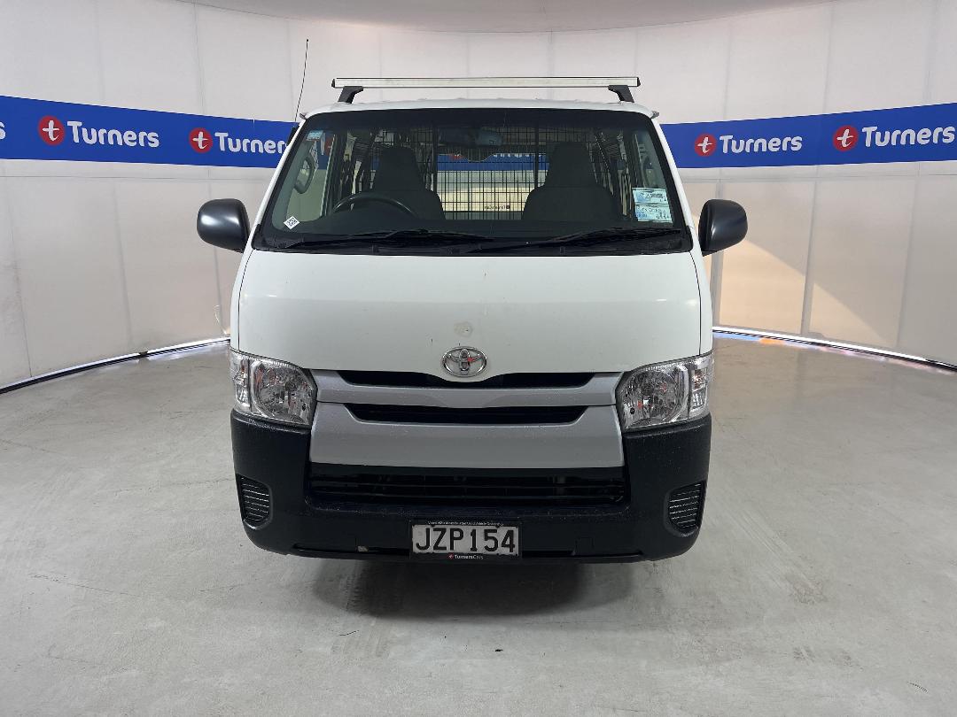 Photo '2' of Toyota Hiace