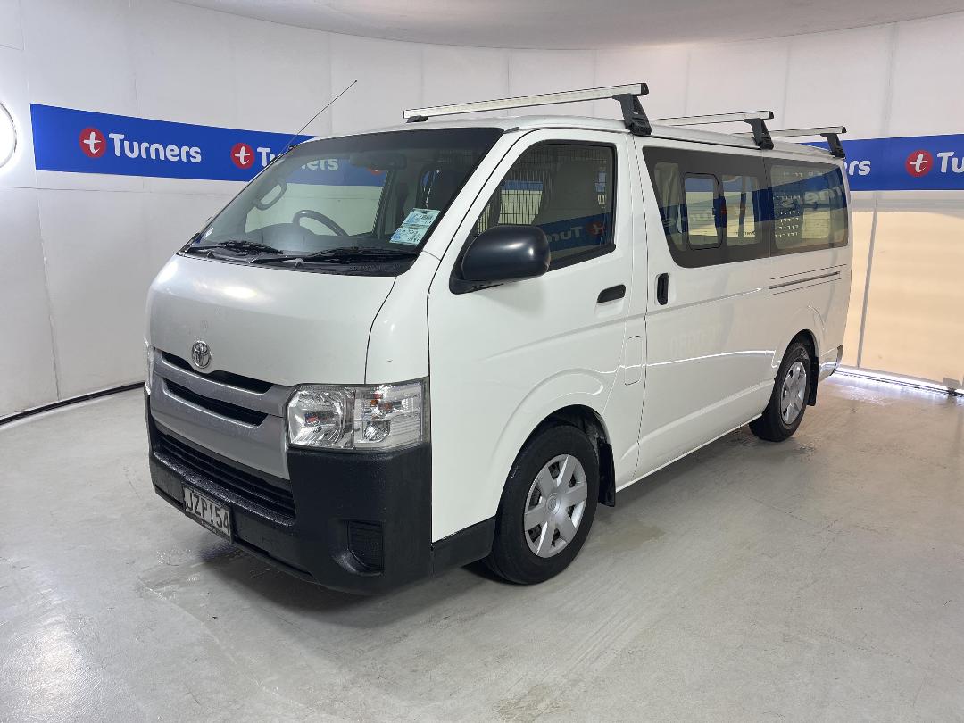 Photo '4' of Toyota Hiace