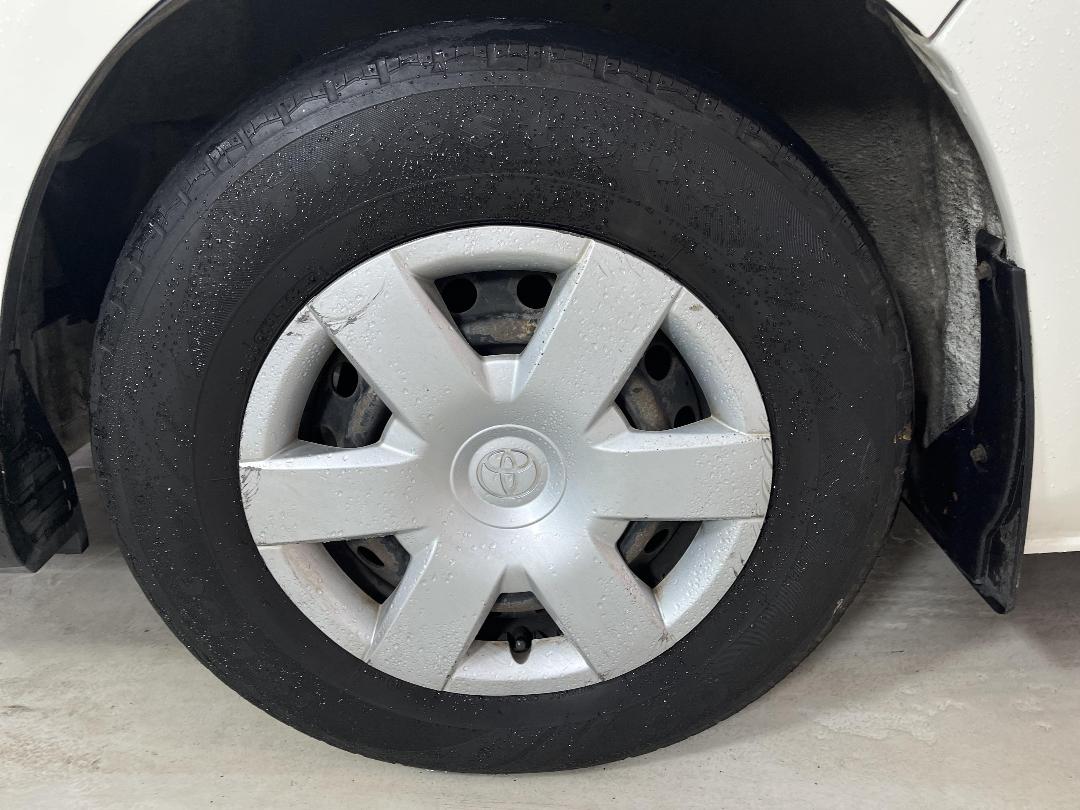 Photo '10' of Toyota Hiace