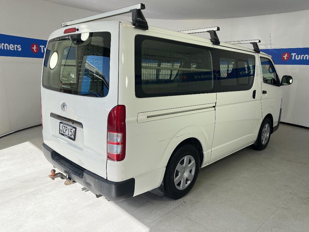 Photo '7' of Toyota Hiace