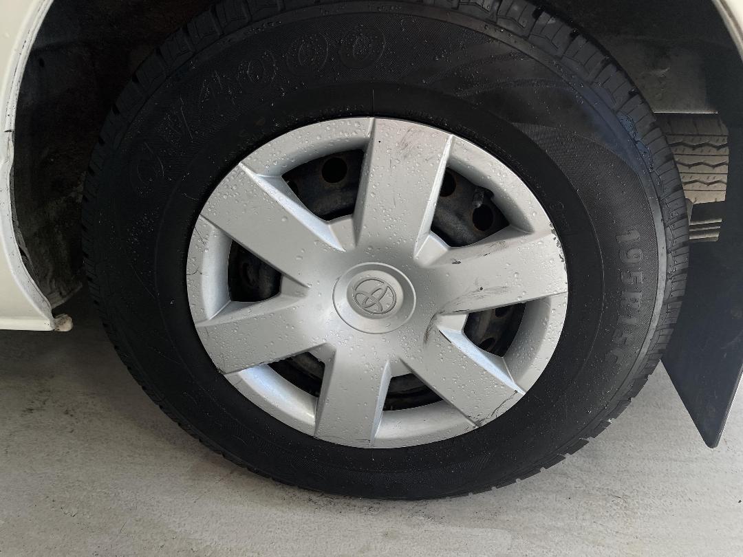 Photo '11' of Toyota Hiace