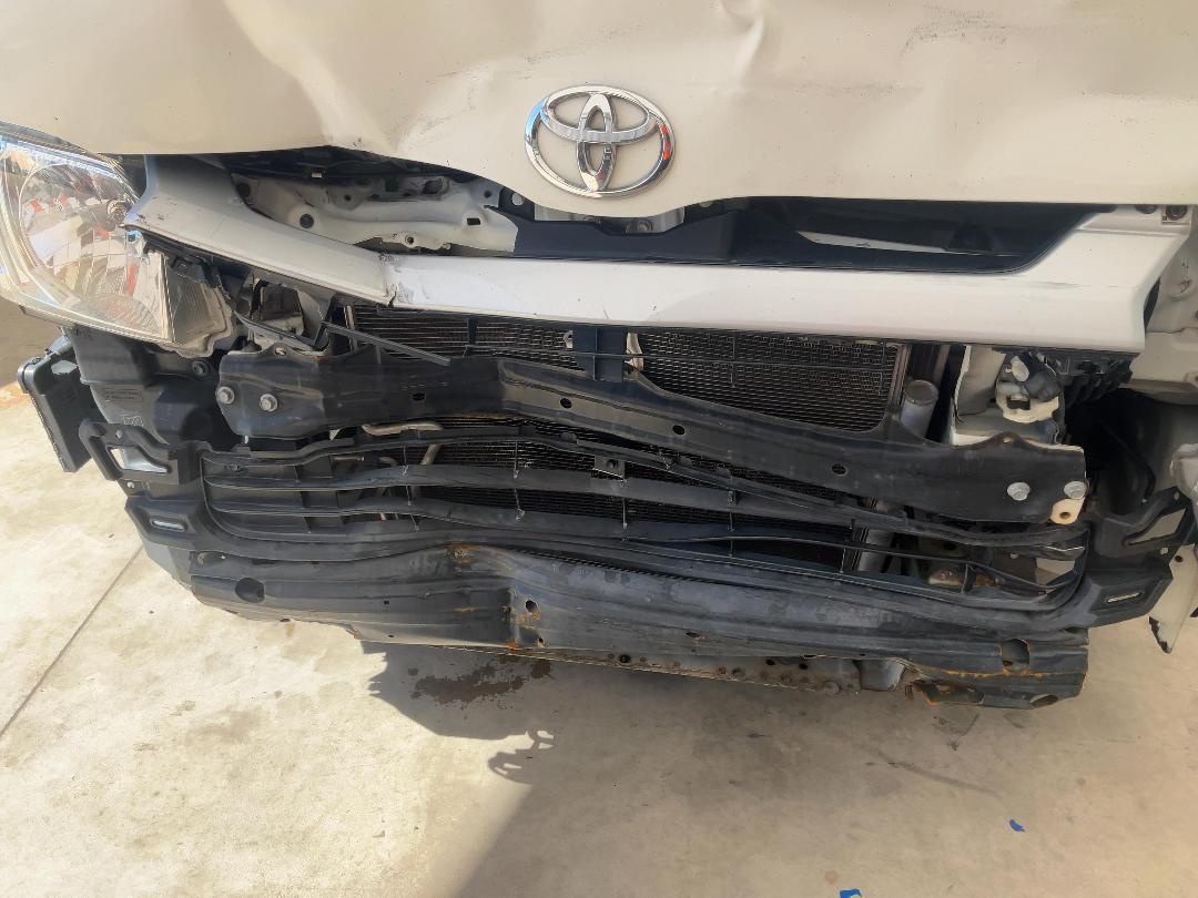 Photo '18' of Toyota Hiace ZL TD