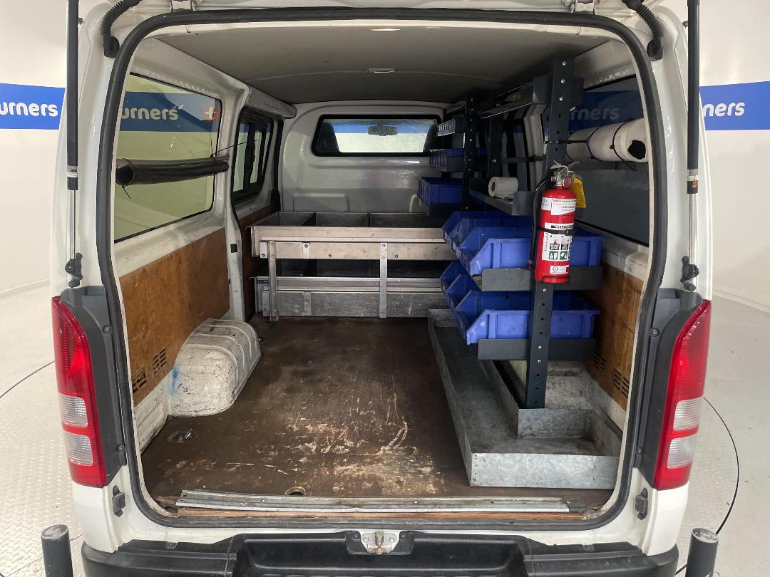 Photo '14' of Toyota Hiace Photo '14' of Toyota Hiace