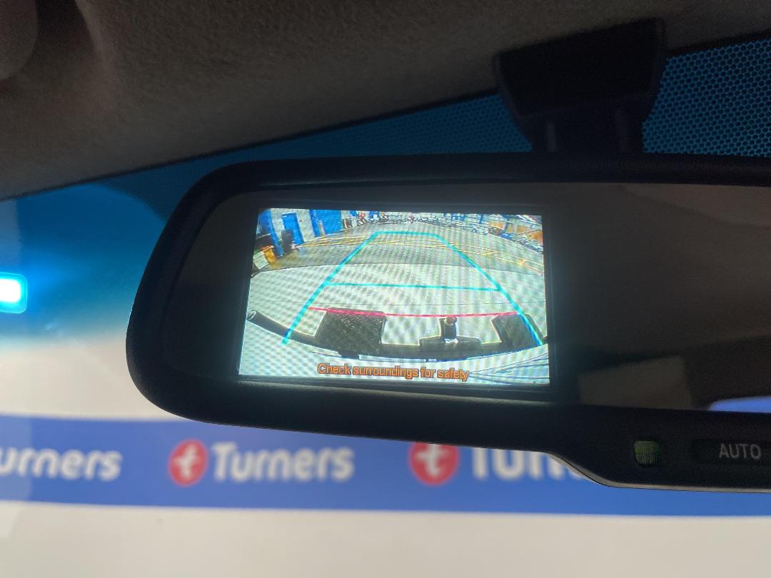 Photo '26' of Toyota Hiace Photo '26' of Toyota Hiace