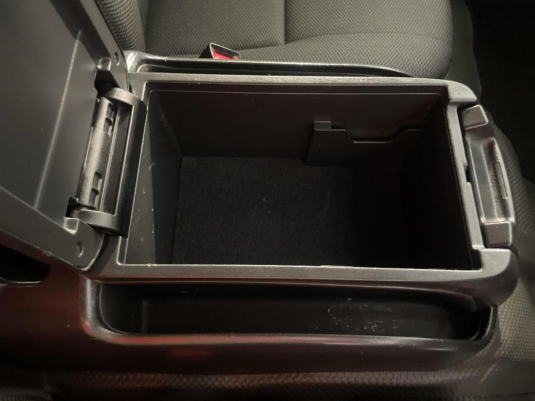 Photo '30' of Toyota Hiace Photo '30' of Toyota Hiace