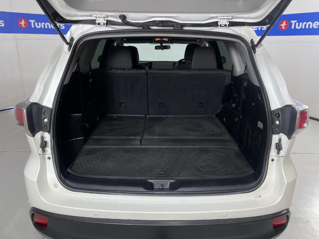 Photo '14' of Toyota Highlander