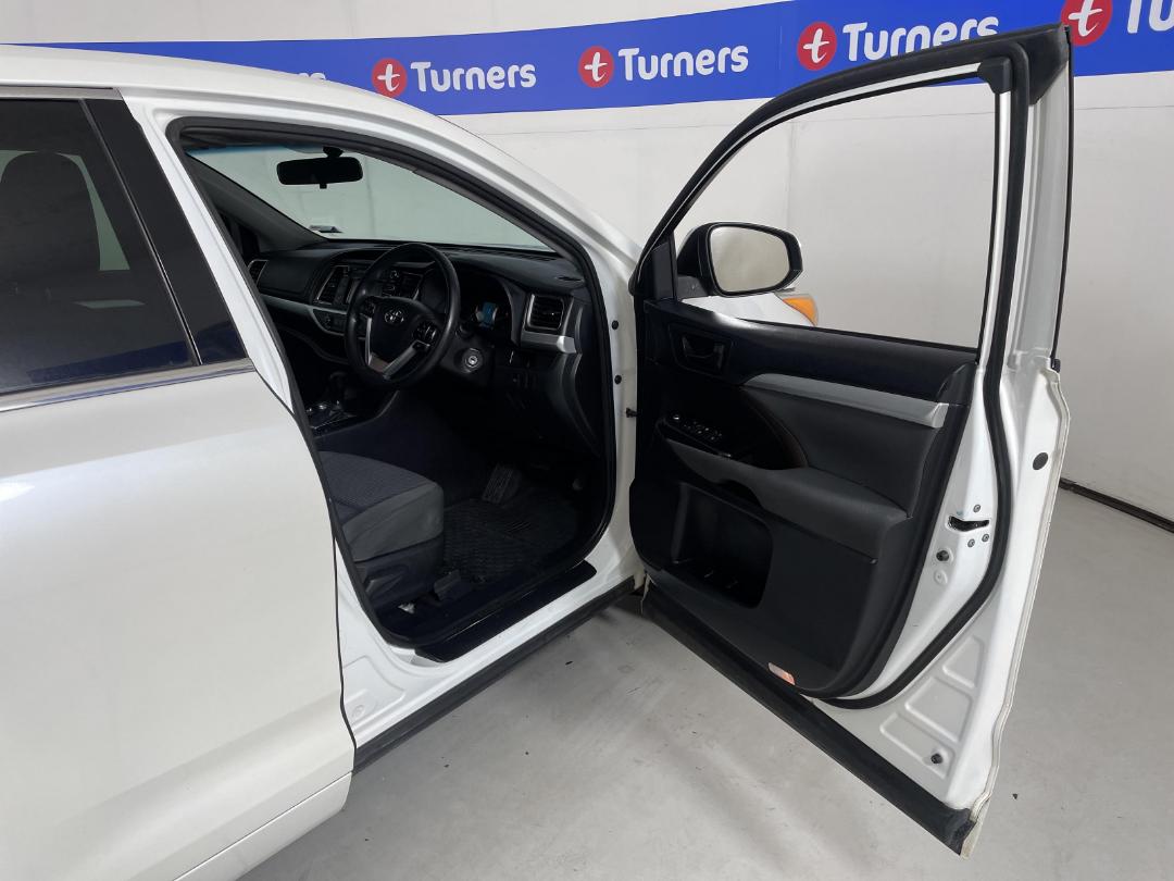 Photo '15' of Toyota Highlander