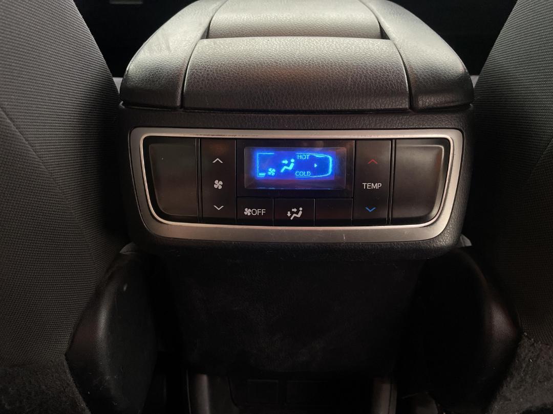 Photo '24' of Toyota Highlander