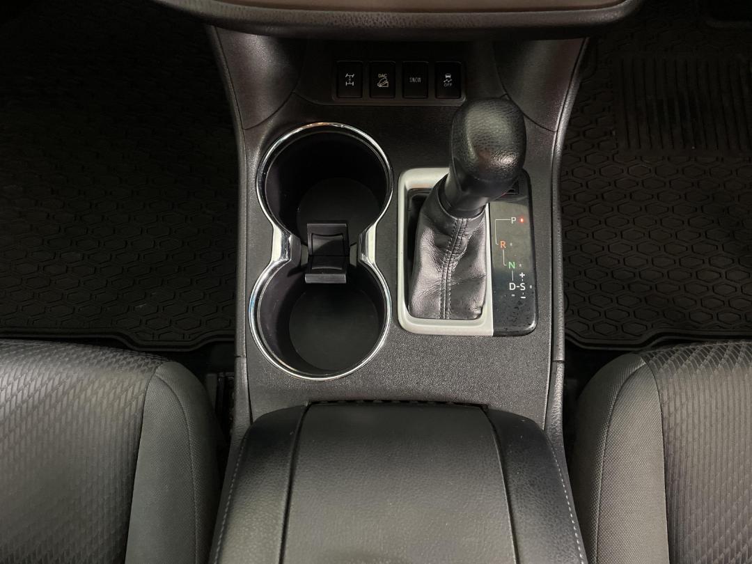 Photo '23' of Toyota Highlander