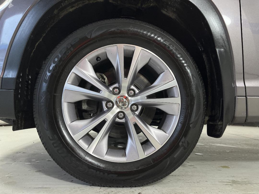 Photo '10' of Toyota Highlander