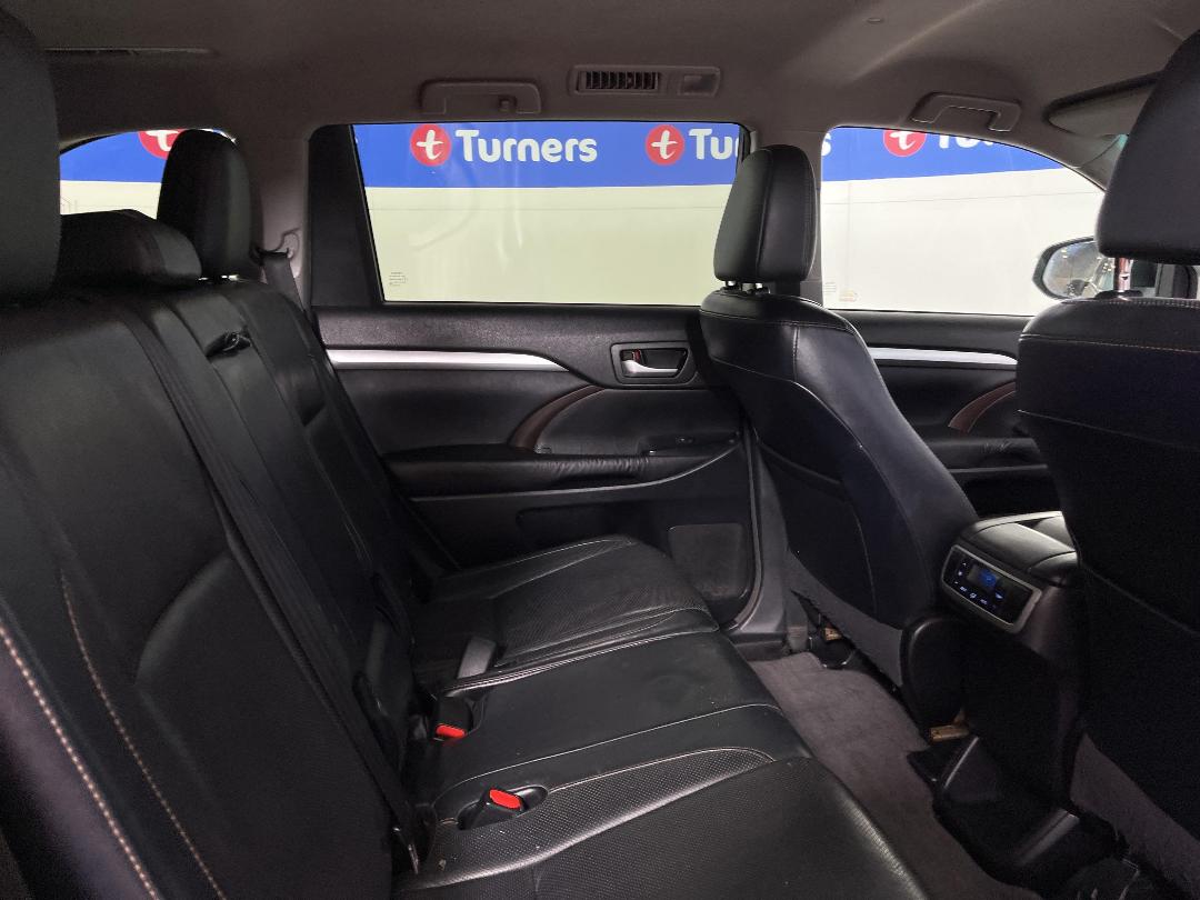 Photo '20' of Toyota Highlander