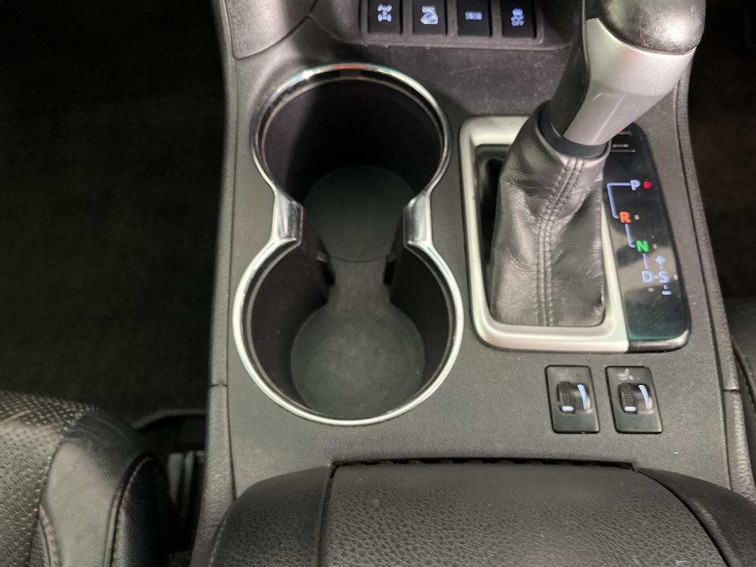 Photo '23' of Toyota Highlander