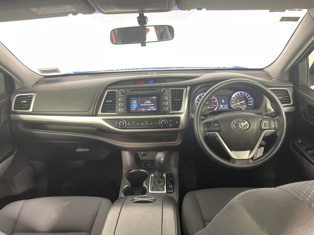 Photo '17' of Toyota Highlander